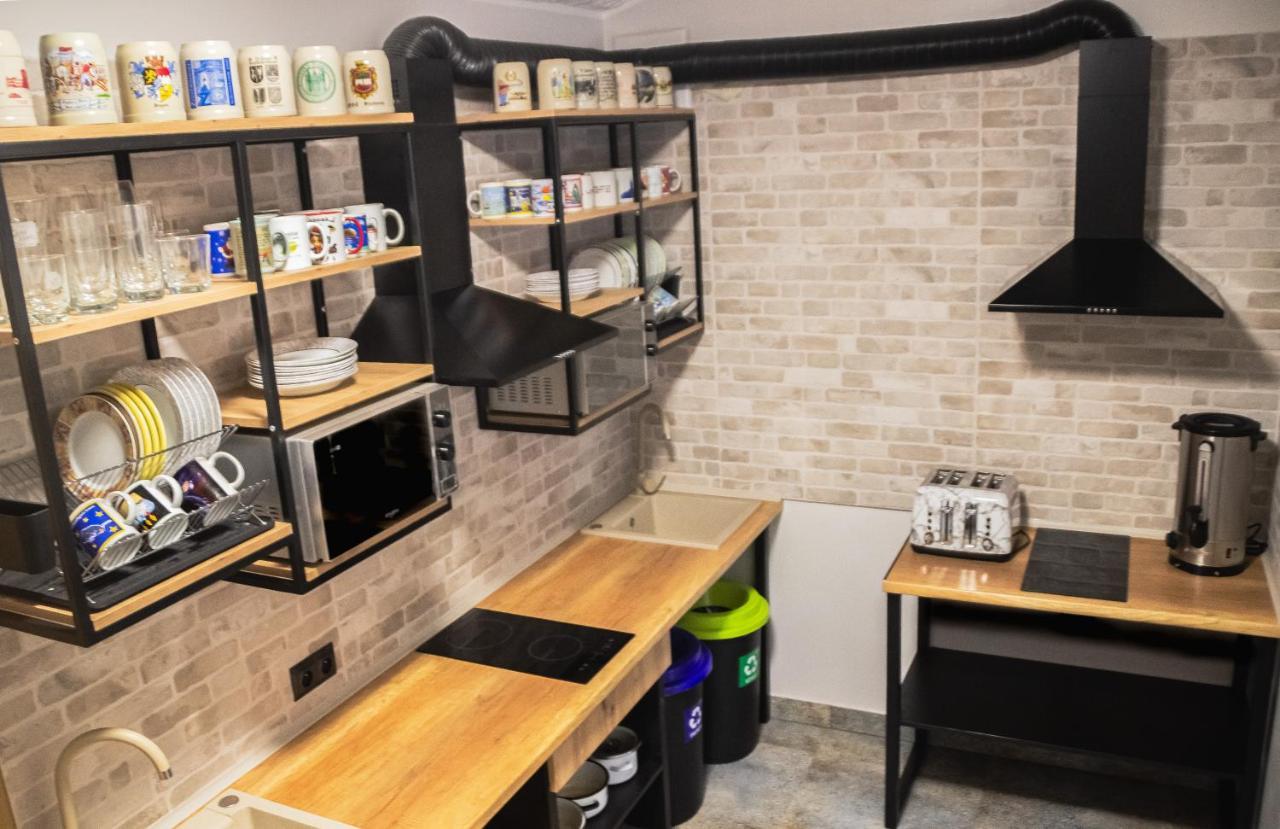 Foka Hostel Wrocław Extérieur photo