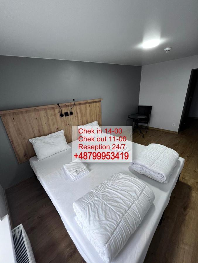Foka Hostel Wrocław Extérieur photo